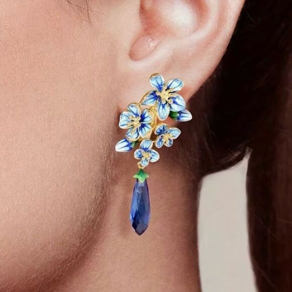 ๐โBetsey Johnson Blue and Green Floral Earrings ๐ - Picture 3 of 6